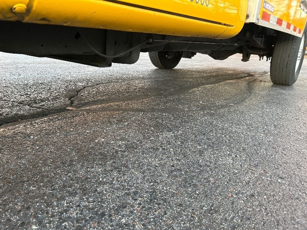 Light Duty Box Truck-Light and Medium Duty Trucks-GMC-2021-Savana G33503-Memphis-TN-102,104\n\t\tmiles-$ 26,000 - Image 5