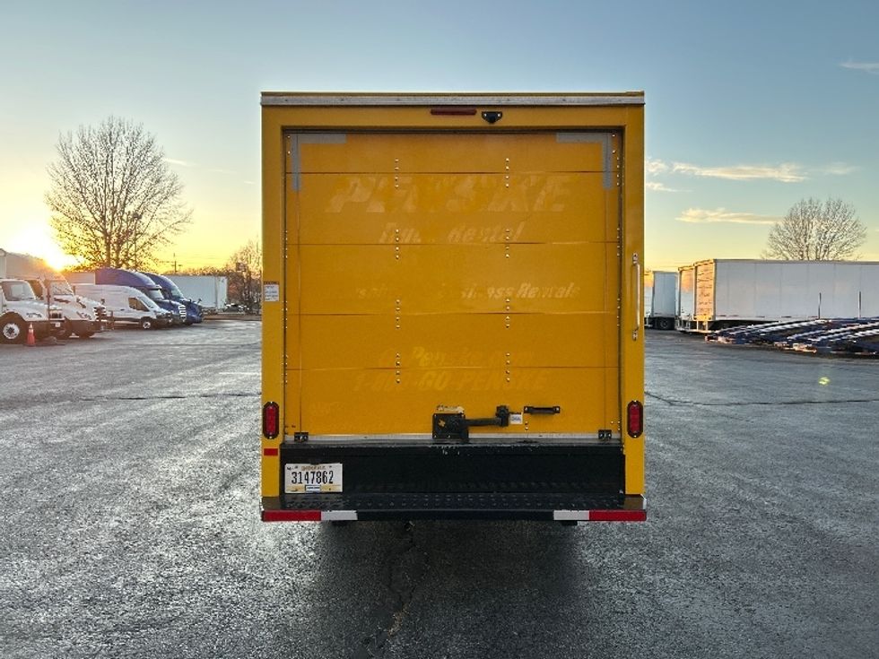 Light Duty Box Truck-Light and Medium Duty Trucks-GMC-2021-Savana G33503-Memphis-TN-102,104\n\t\tmiles-$ 26,000 - Image 7