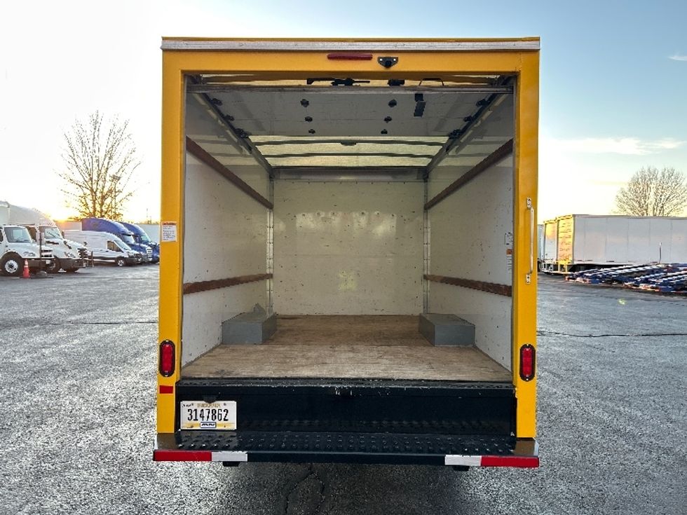 Light Duty Box Truck-Light and Medium Duty Trucks-GMC-2021-Savana G33503-Memphis-TN-102,104\n\t\tmiles-$ 26,000 - Image 8