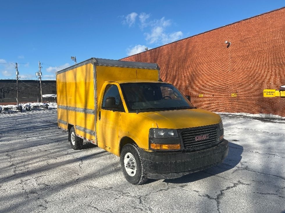 Light Duty Box Truck-Light and Medium Duty Trucks-GMC-2021-Savana G33503-Middlefield-OH-109,993\n\t\tmiles-$ 25,000 - Image 1