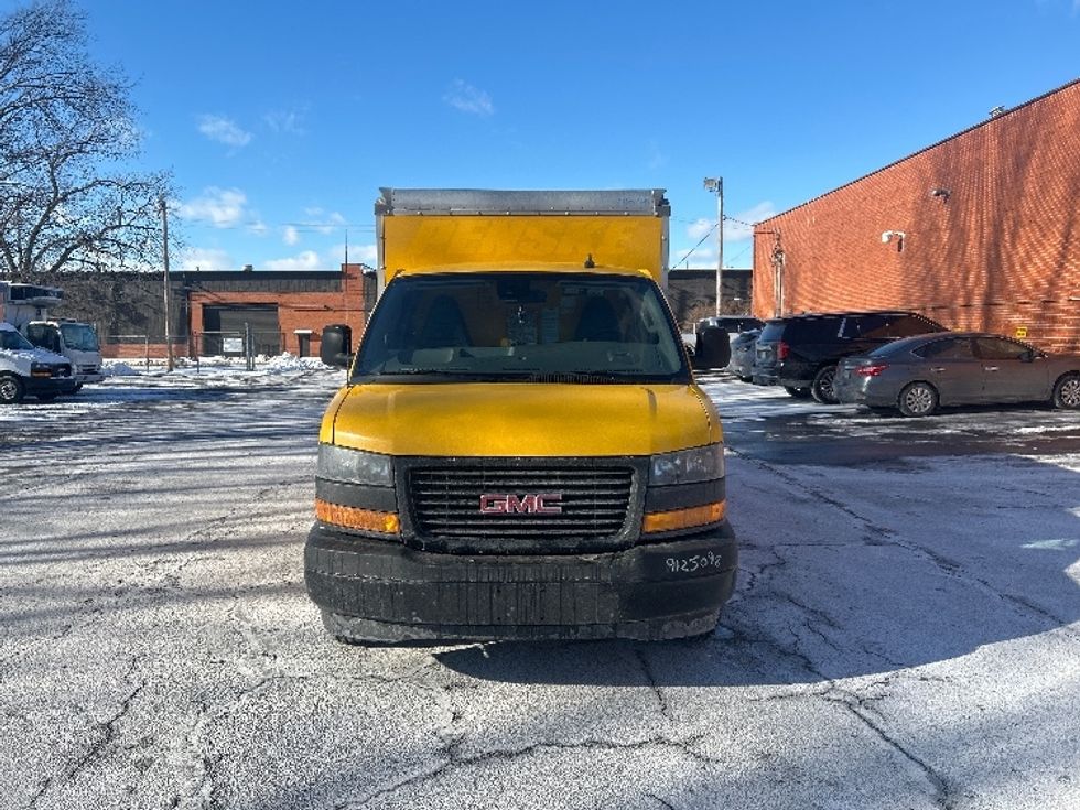 Light Duty Box Truck-Light and Medium Duty Trucks-GMC-2021-Savana G33503-Middlefield-OH-109,993\n\t\tmiles-$ 25,000 - Image 2