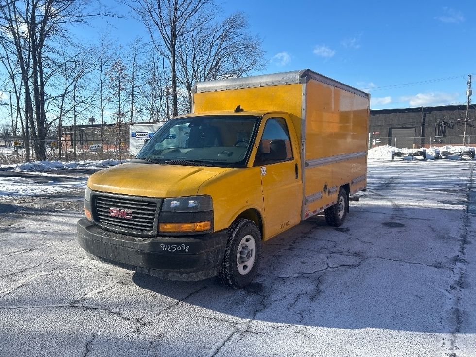 Light Duty Box Truck-Light and Medium Duty Trucks-GMC-2021-Savana G33503-Middlefield-OH-109,993\n\t\tmiles-$ 25,000 - Image 3