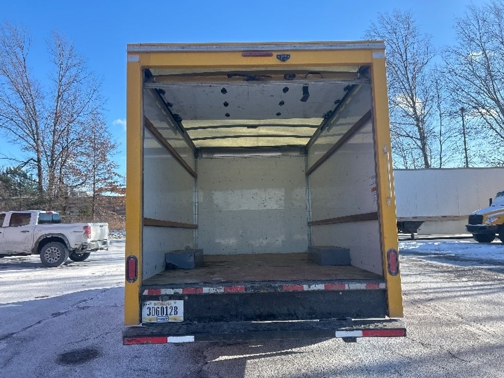 Light Duty Box Truck-Light and Medium Duty Trucks-GMC-2021-Savana G33503-Middlefield-OH-109,993\n\t\tmiles-$ 25,000 - Image 9