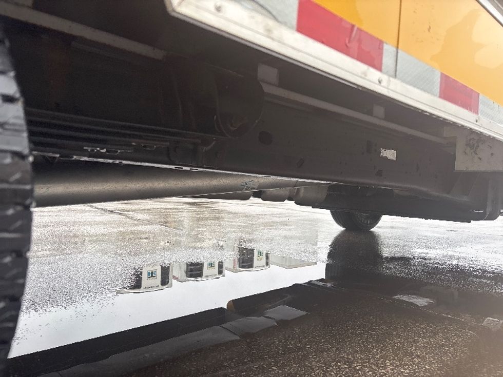 Light Duty Box Truck-Light and Medium Duty Trucks-GMC-2021-Savana G33503-Middlefield-OH-91,854\n\t\tmiles-$ 27,000 - Image 14