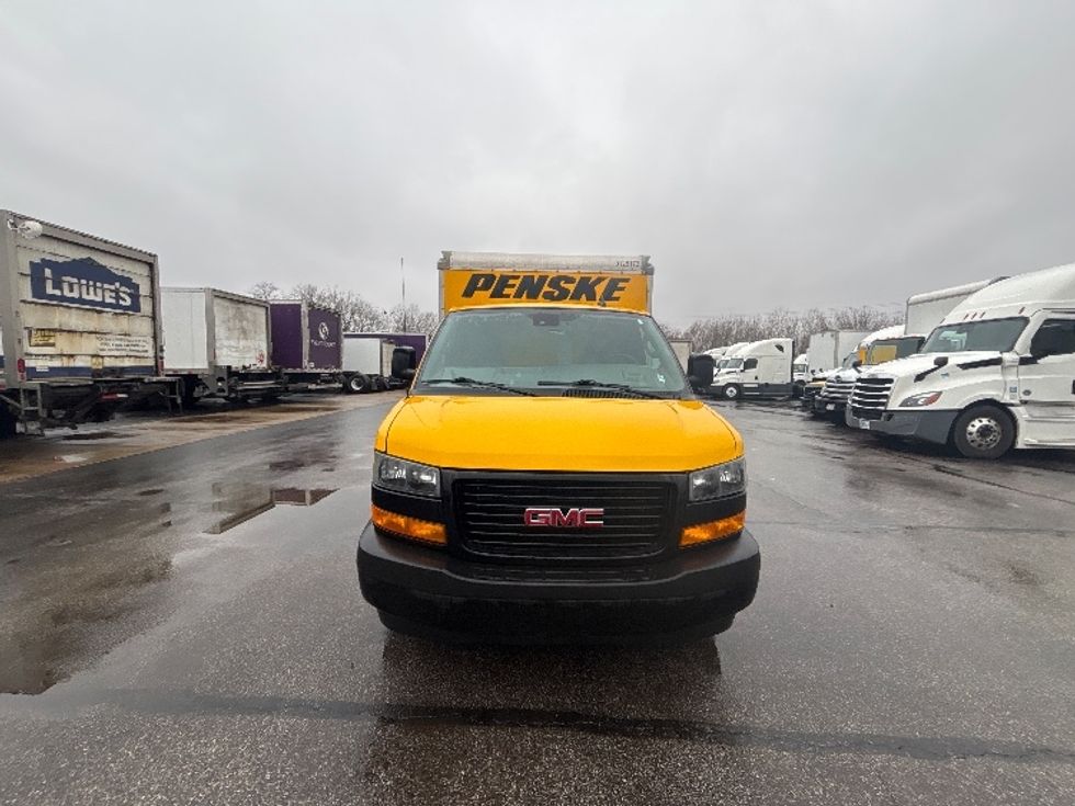 Light Duty Box Truck-Light and Medium Duty Trucks-GMC-2021-Savana G33503-Middlefield-OH-91,854\n\t\tmiles-$ 27,000 - Image 2