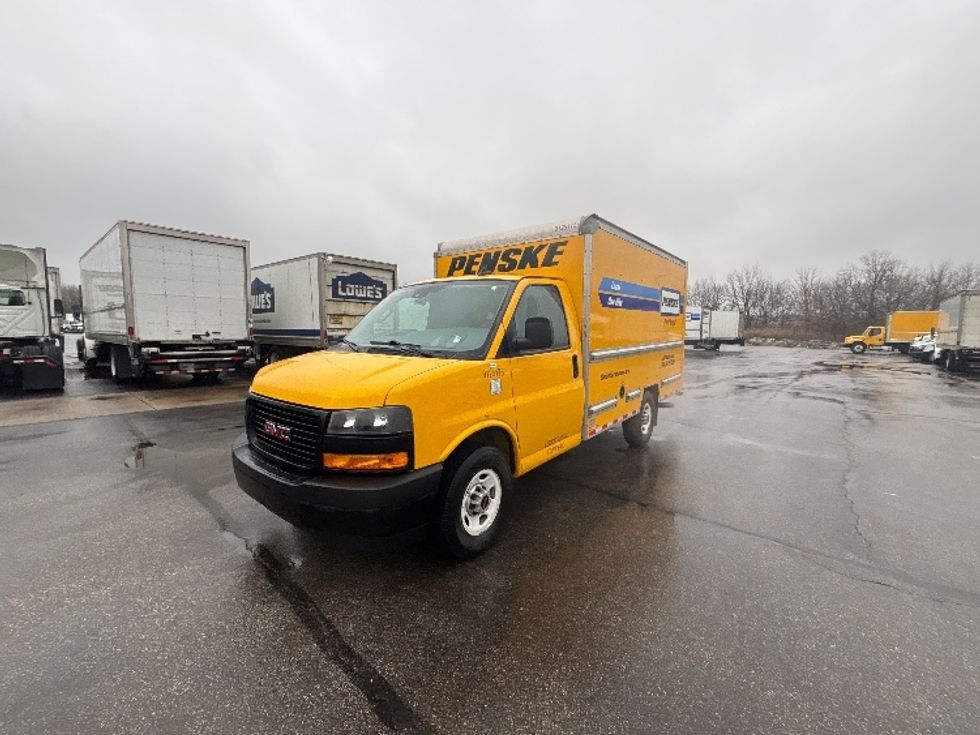 Light Duty Box Truck-Light and Medium Duty Trucks-GMC-2021-Savana G33503-Middlefield-OH-91,854\n\t\tmiles-$ 27,000 - Image 3