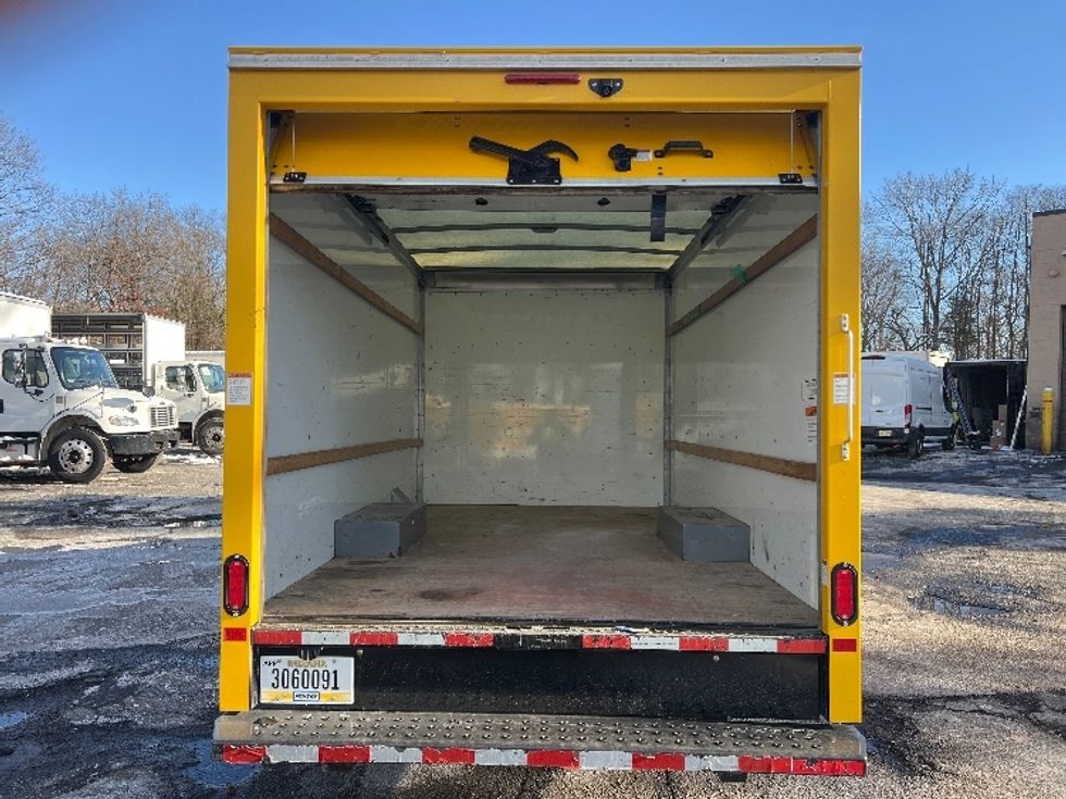Light Duty Box Truck-Light and Medium Duty Trucks-GMC-2021-Savana G33503-Milford-DE-110,044\n\t\tmiles-$ 24,500 - Image 8