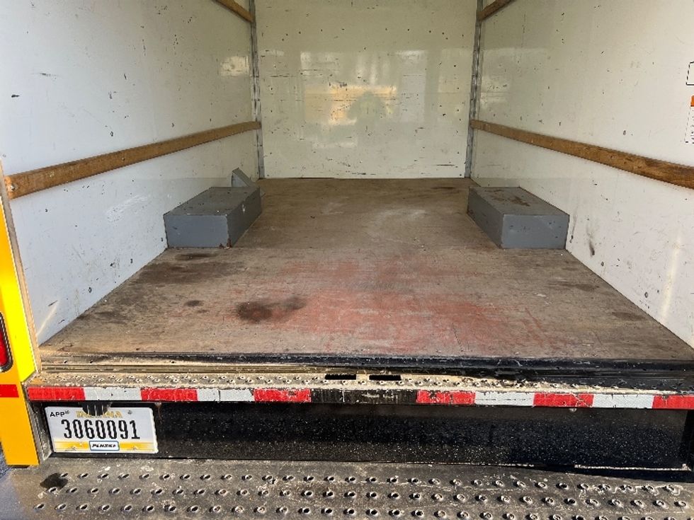 Light Duty Box Truck-Light and Medium Duty Trucks-GMC-2021-Savana G33503-Milford-DE-110,044\n\t\tmiles-$ 24,500 - Image 9