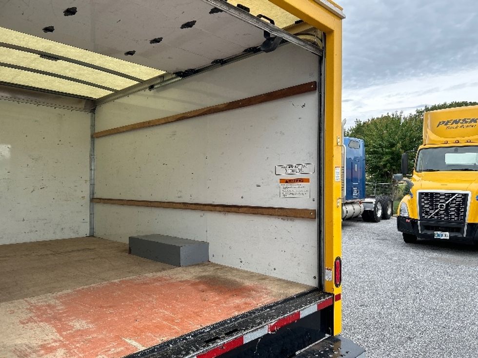 Light Duty Box Truck-Light and Medium Duty Trucks-GMC-2021-Savana G33503-Milford-DE-110,201\n\t\tmiles-$ 23,750 - Image 12