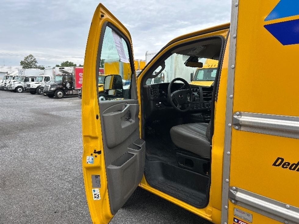 Light Duty Box Truck-Light and Medium Duty Trucks-GMC-2021-Savana G33503-Milford-DE-110,201\n\t\tmiles-$ 23,750 - Image 16