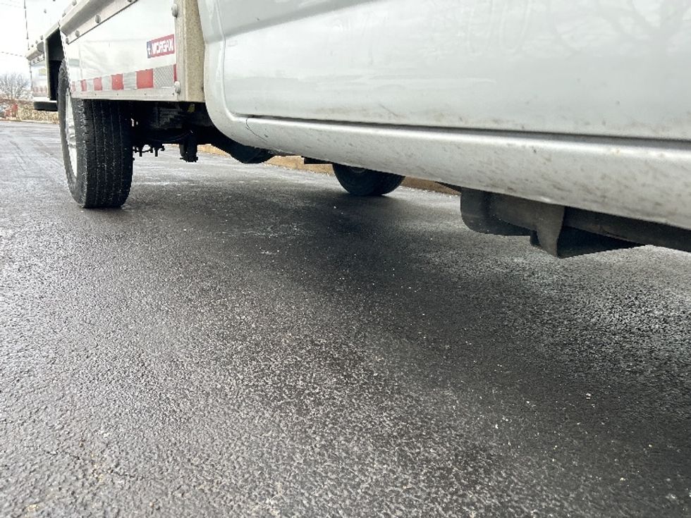 Light Duty Box Truck-Light and Medium Duty Trucks-GMC-2021-Savana G33503-Milwaukee-WI-98,876\n\t\tmiles-$ 29,500 - Image 14