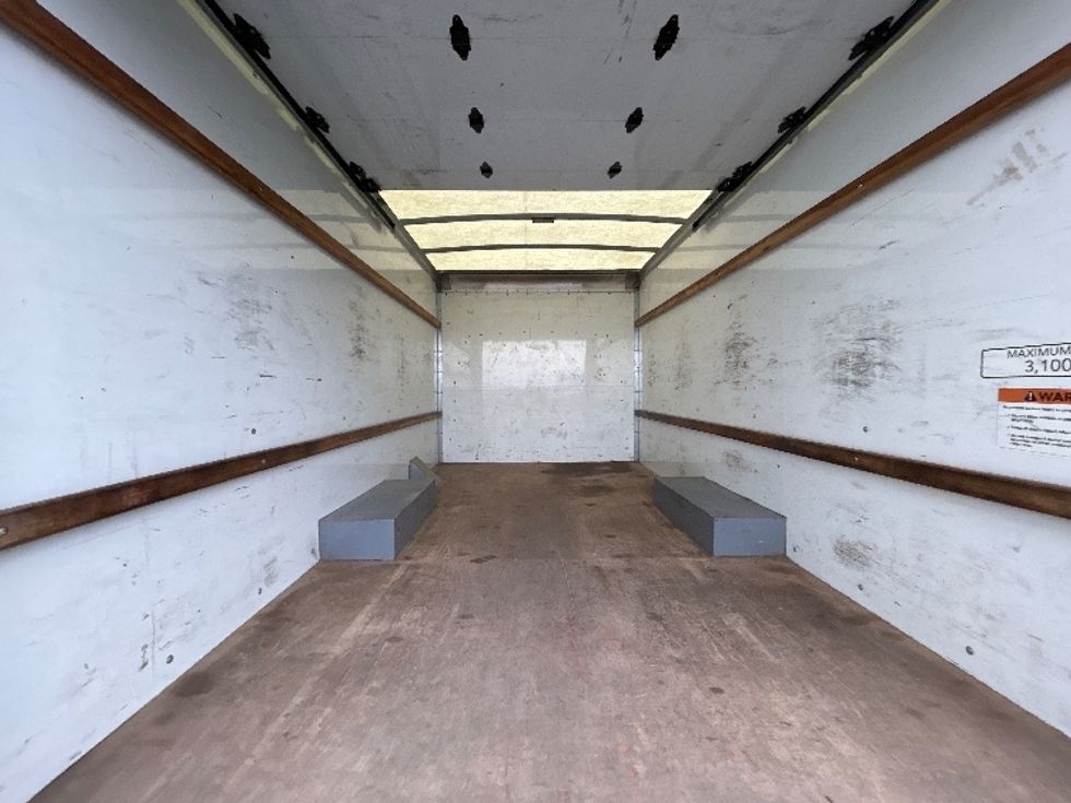 Light Duty Box Truck-Light and Medium Duty Trucks-GMC-2021-Savana G33503-Milwaukee-WI-98,876\n\t\tmiles-$ 29,500 - Image 9