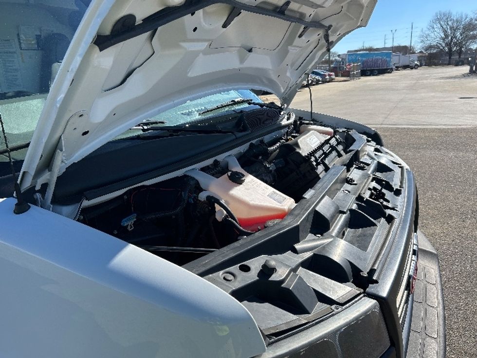 Light Duty Box Truck-Light and Medium Duty Trucks-GMC-2021-Savana G33503-Montgomery-AL-105,496\n\t\tmiles-$ 29,500 - Image 23