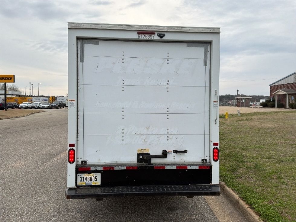 Light Duty Box Truck-Light and Medium Duty Trucks-GMC-2021-Savana G33503-Montgomery-AL-105,496\n\t\tmiles-$ 29,500 - Image 7