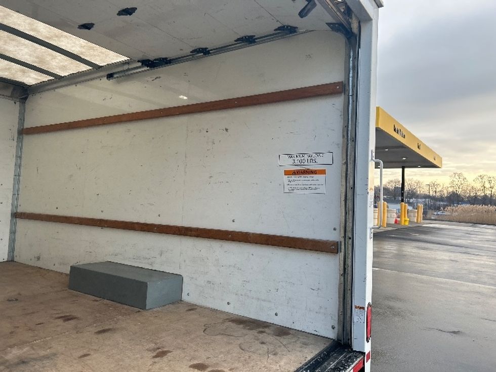 Light Duty Box Truck-Light and Medium Duty Trucks-GMC-2021-Savana G33503-Montgomery-NY-102,271\n\t\tmiles-$ 29,000 - Image 10