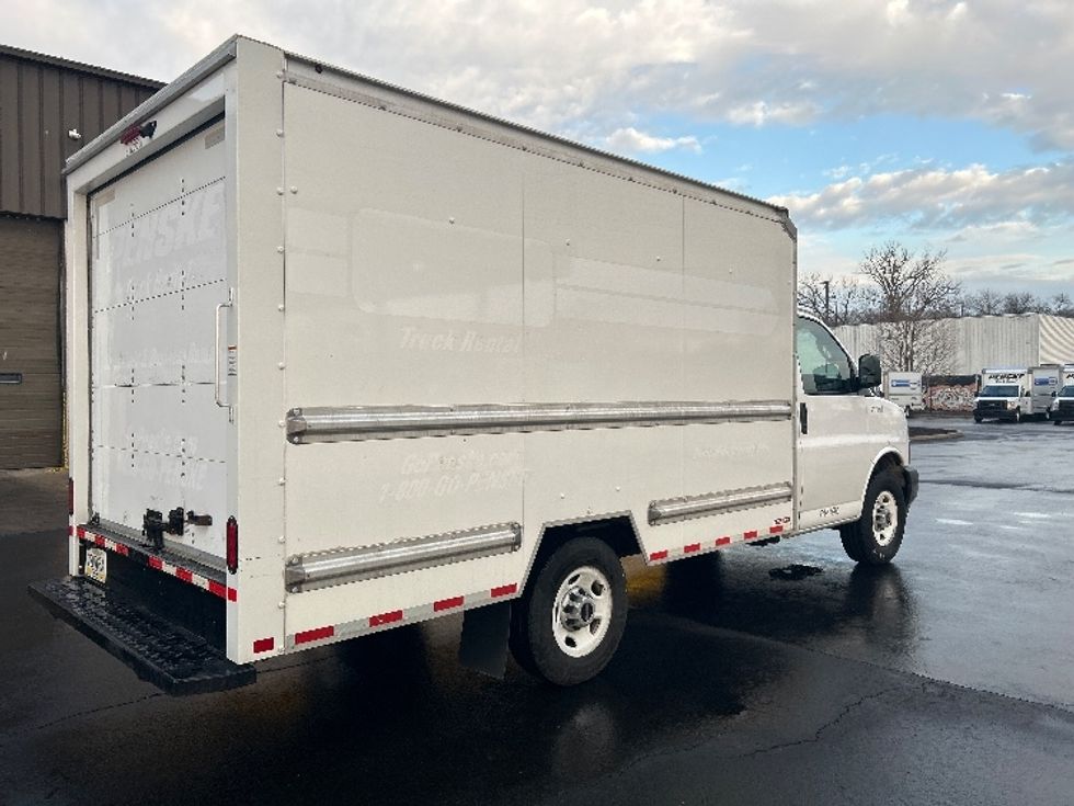 Light Duty Box Truck-Light and Medium Duty Trucks-GMC-2021-Savana G33503-Montgomery-NY-102,271\n\t\tmiles-$ 29,000 - Image 11
