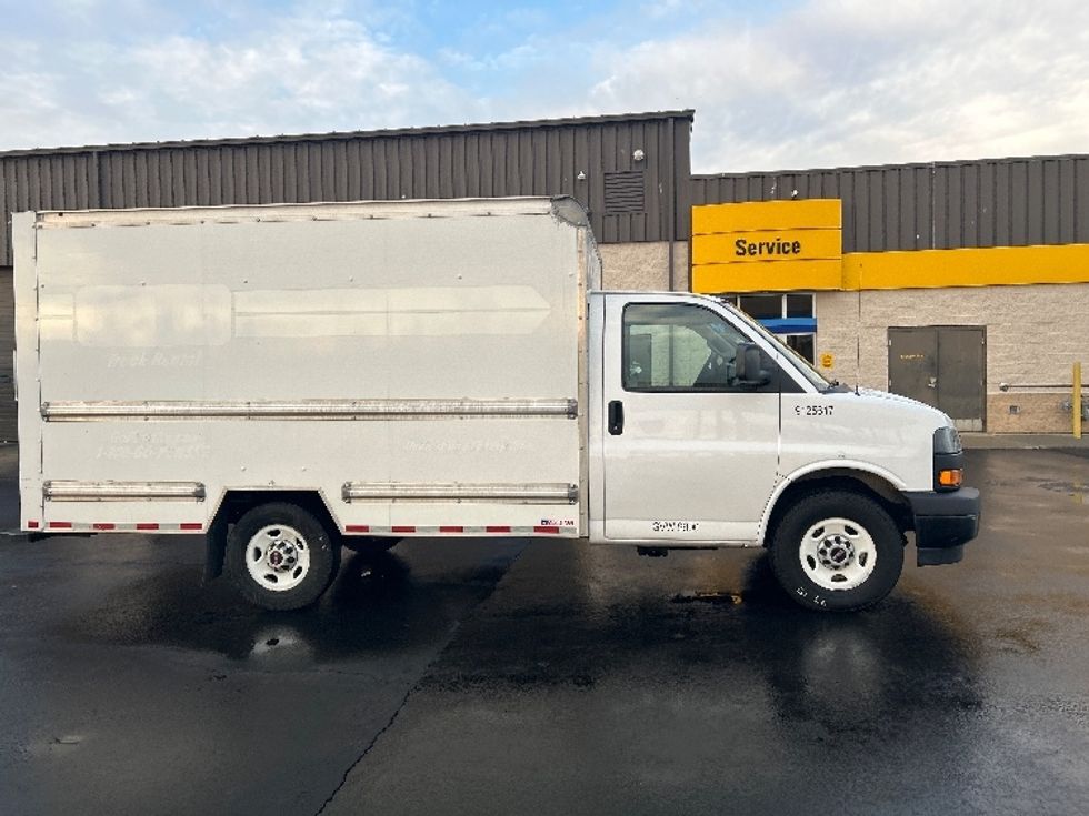 Light Duty Box Truck-Light and Medium Duty Trucks-GMC-2021-Savana G33503-Montgomery-NY-102,271\n\t\tmiles-$ 29,000 - Image 13