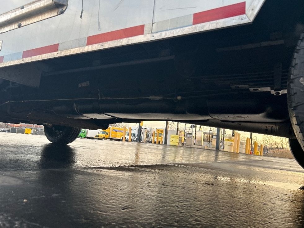 Light Duty Box Truck-Light and Medium Duty Trucks-GMC-2021-Savana G33503-Montgomery-NY-102,271\n\t\tmiles-$ 29,000 - Image 5