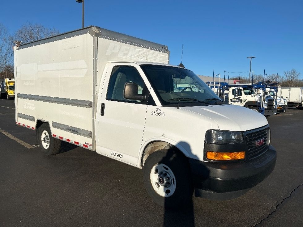 Light Duty Box Truck-Light and Medium Duty Trucks-GMC-2021-Savana G33503-Montgomery-NY-106,687\n\t\tmiles-$ 26,500 - Image 1