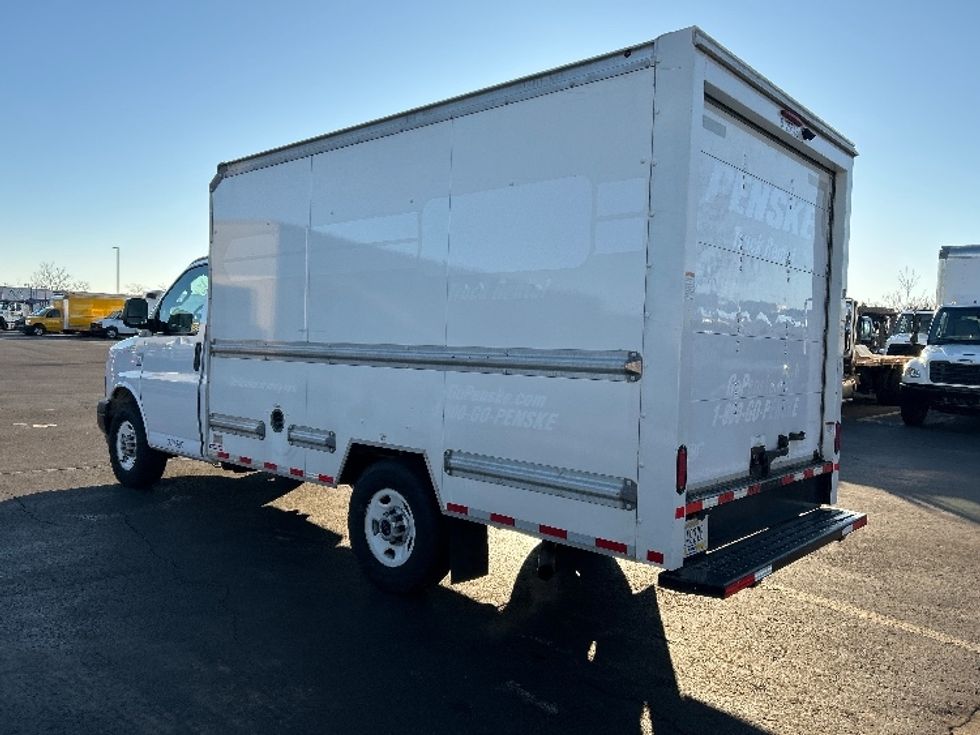 Light Duty Box Truck-Light and Medium Duty Trucks-GMC-2021-Savana G33503-Montgomery-NY-106,687\n\t\tmiles-$ 26,500 - Image 6