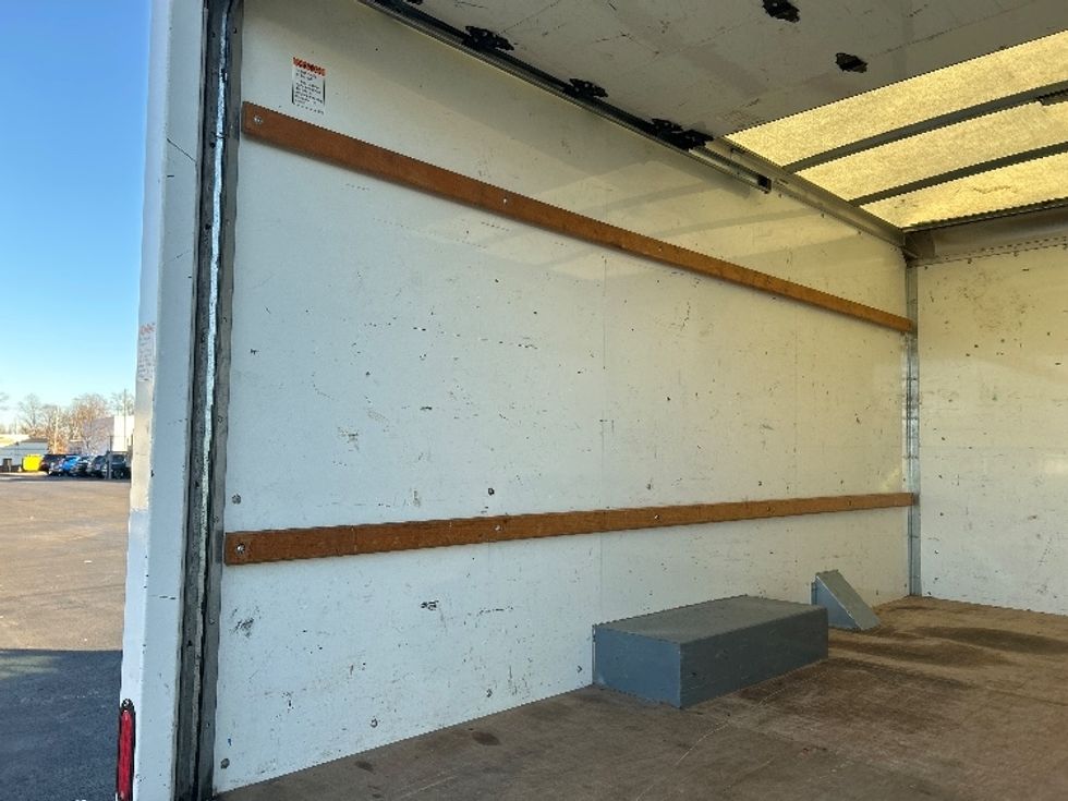 Light Duty Box Truck-Light and Medium Duty Trucks-GMC-2021-Savana G33503-Montgomery-NY-106,687\n\t\tmiles-$ 26,500 - Image 9