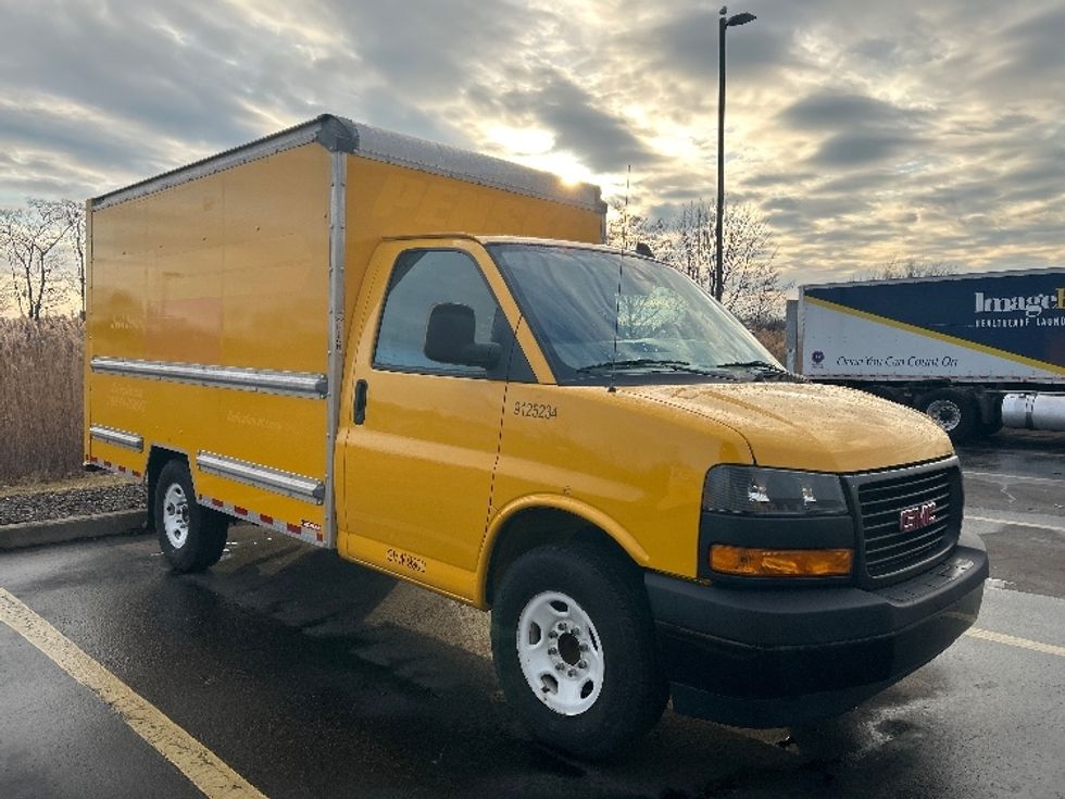 Light Duty Box Truck-Light and Medium Duty Trucks-GMC-2021-Savana G33503-Montgomery-NY-109,900\n\t\tmiles-$ 25,750 - Image 1