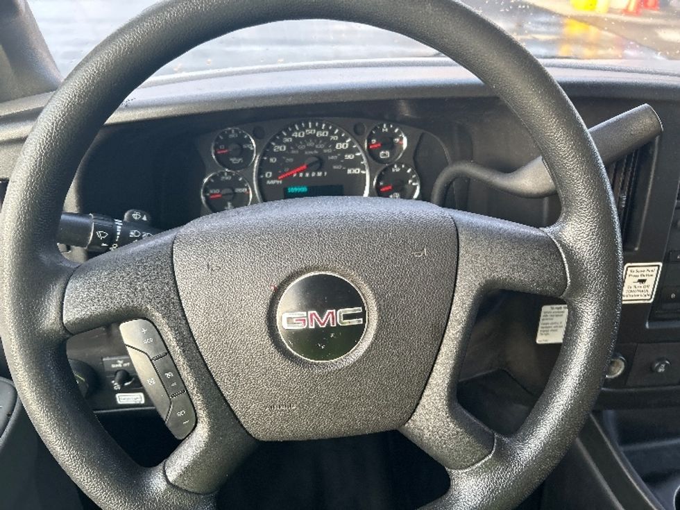 Light Duty Box Truck-Light and Medium Duty Trucks-GMC-2021-Savana G33503-Montgomery-NY-109,900\n\t\tmiles-$ 25,750 - Image 15