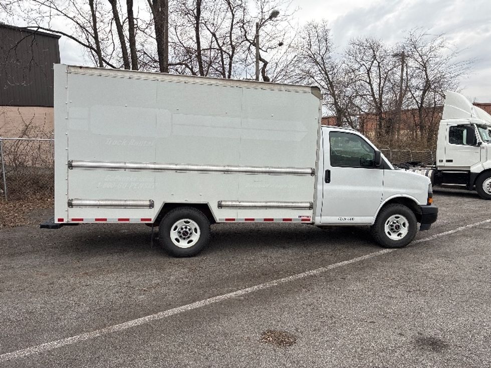 Light Duty Box Truck-Light and Medium Duty Trucks-GMC-2021-Savana G33503-Nashville (Mount Juliet)-TN-107,993\n\t\tmiles-$ 29,250 - Image 14