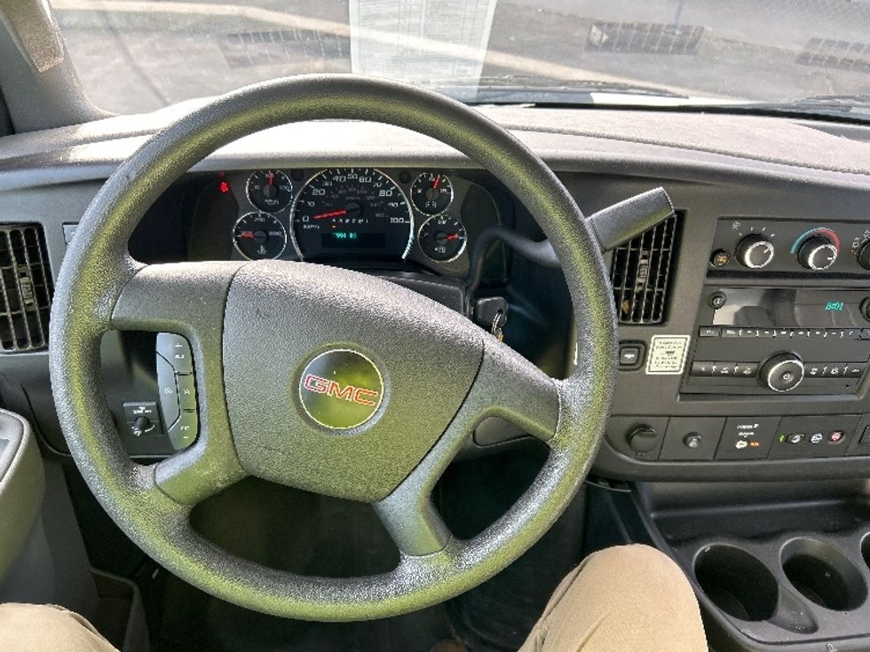 Light Duty Box Truck-Light and Medium Duty Trucks-GMC-2021-Savana G33503-Nashville (Mount Juliet)-TN-107,993\n\t\tmiles-$ 29,250 - Image 17