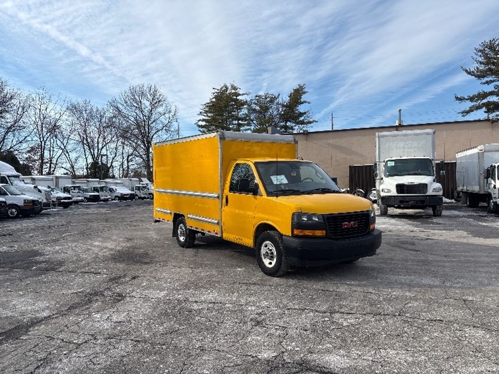Light Duty Box Truck-Light and Medium Duty Trucks-GMC-2021-Savana G33503-New Castle-DE-100,673\n\t\tmiles-$ 26,750 - Image 1