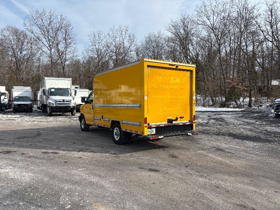Light Duty Box Truck-Light and Medium Duty Trucks-GMC-2021-Savana G33503-New Castle-DE-100,673\n\t\tmiles-$ 26,750 - Image 6