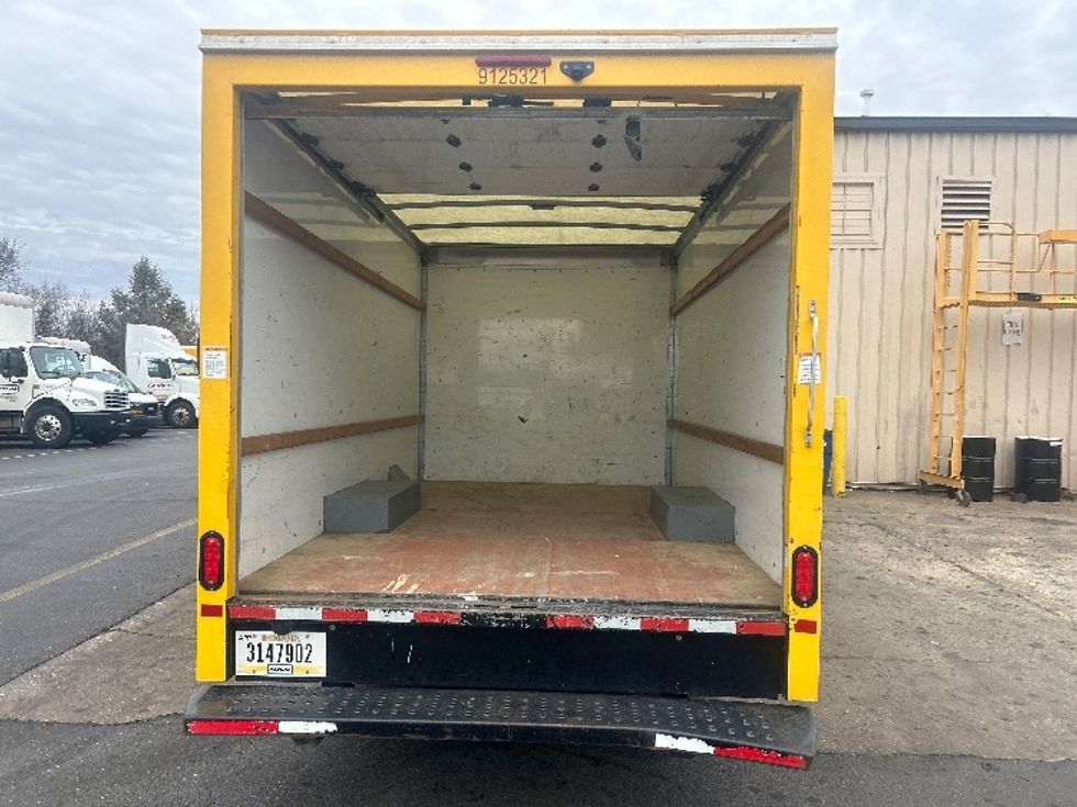 Light Duty Box Truck-Light and Medium Duty Trucks-GMC-2021-Savana G33503-New Castle-DE-100,673\n\t\tmiles-$ 26,750 - Image 9
