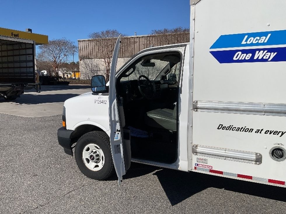 Light Duty Box Truck-Light and Medium Duty Trucks-GMC-2021-Savana G33503-Norfolk-VA-106,002\n\t\tmiles-$ 30,000 - Image 16