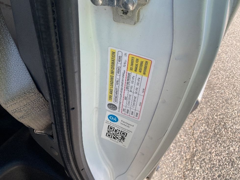 Light Duty Box Truck-Light and Medium Duty Trucks-GMC-2021-Savana G33503-Norfolk-VA-106,002\n\t\tmiles-$ 30,000 - Image 25