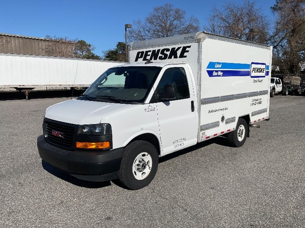 Light Duty Box Truck-Light and Medium Duty Trucks-GMC-2021-Savana G33503-Norfolk-VA-106,002\n\t\tmiles-$ 30,000 - Image 3