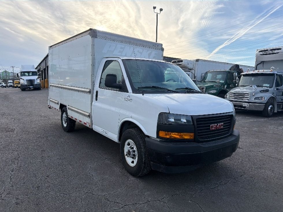 Light Duty Box Truck-Light and Medium Duty Trucks-GMC-2021-Savana G33503-North Bergen-NJ-101,932\n\t\tmiles-$ 27,750 - Image 1