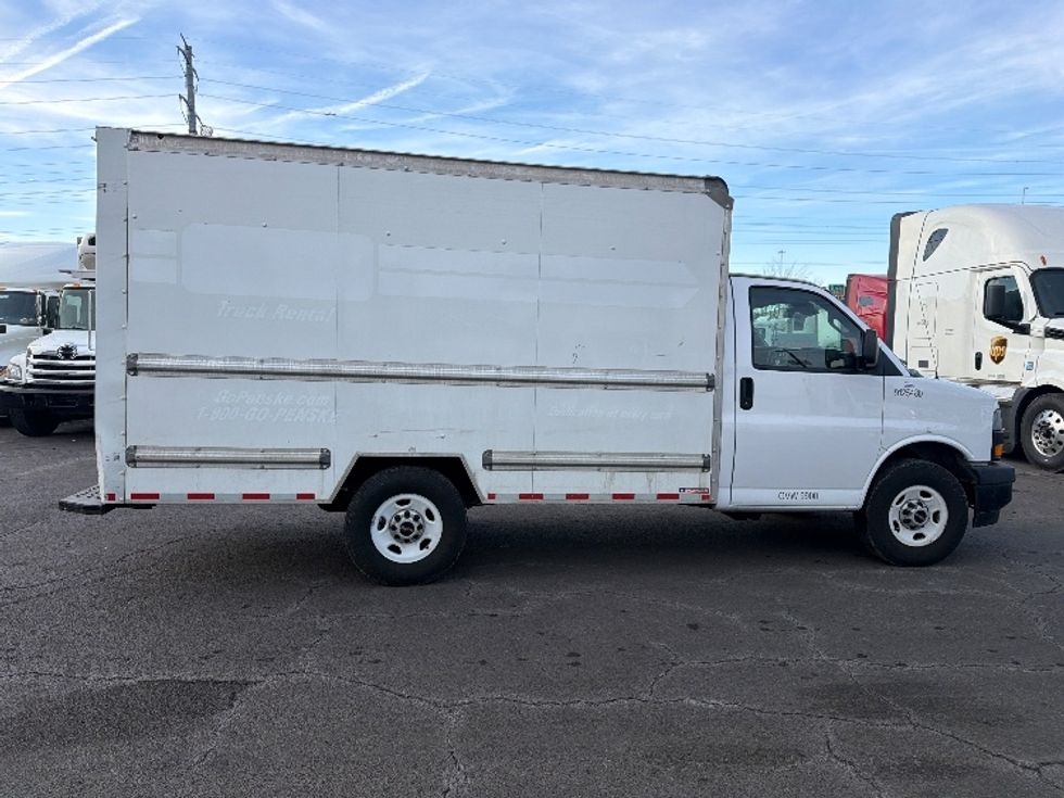 Light Duty Box Truck-Light and Medium Duty Trucks-GMC-2021-Savana G33503-North Bergen-NJ-101,932\n\t\tmiles-$ 27,750 - Image 15