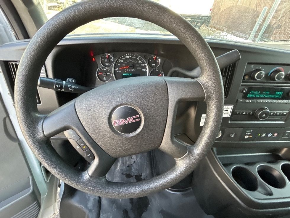 Light Duty Box Truck-Light and Medium Duty Trucks-GMC-2021-Savana G33503-North Bergen-NJ-101,932\n\t\tmiles-$ 27,750 - Image 18