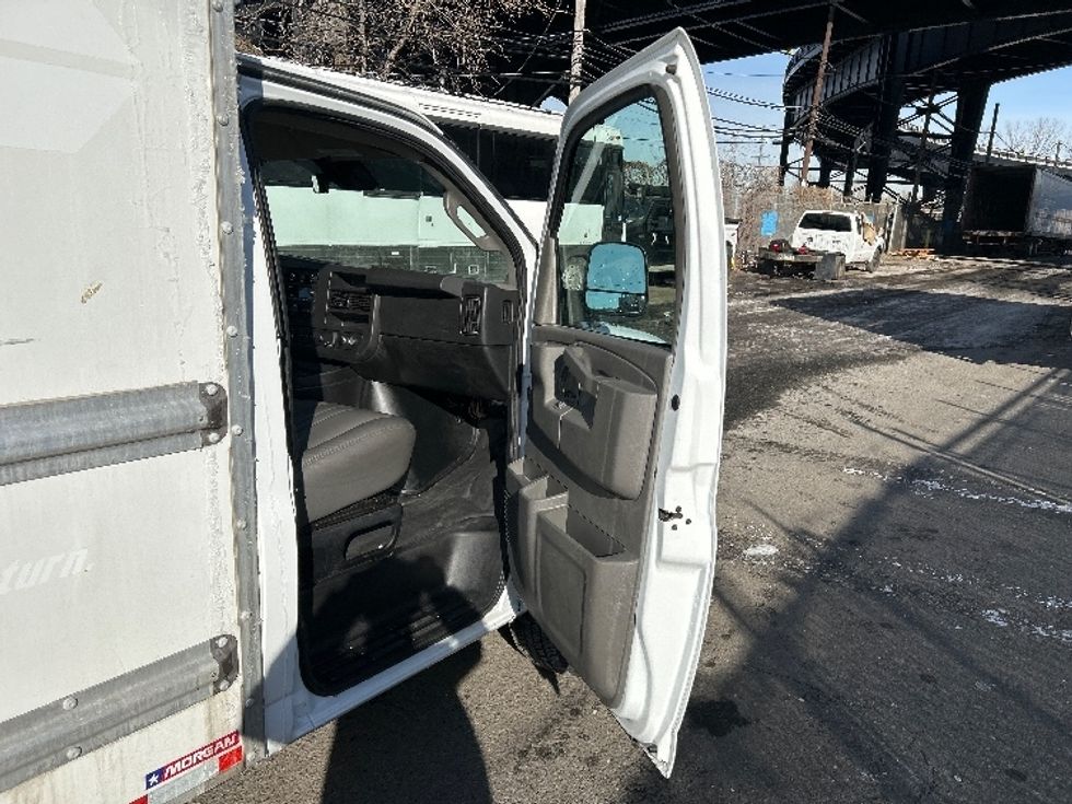 Light Duty Box Truck-Light and Medium Duty Trucks-GMC-2021-Savana G33503-North Bergen-NJ-101,932\n\t\tmiles-$ 27,750 - Image 20