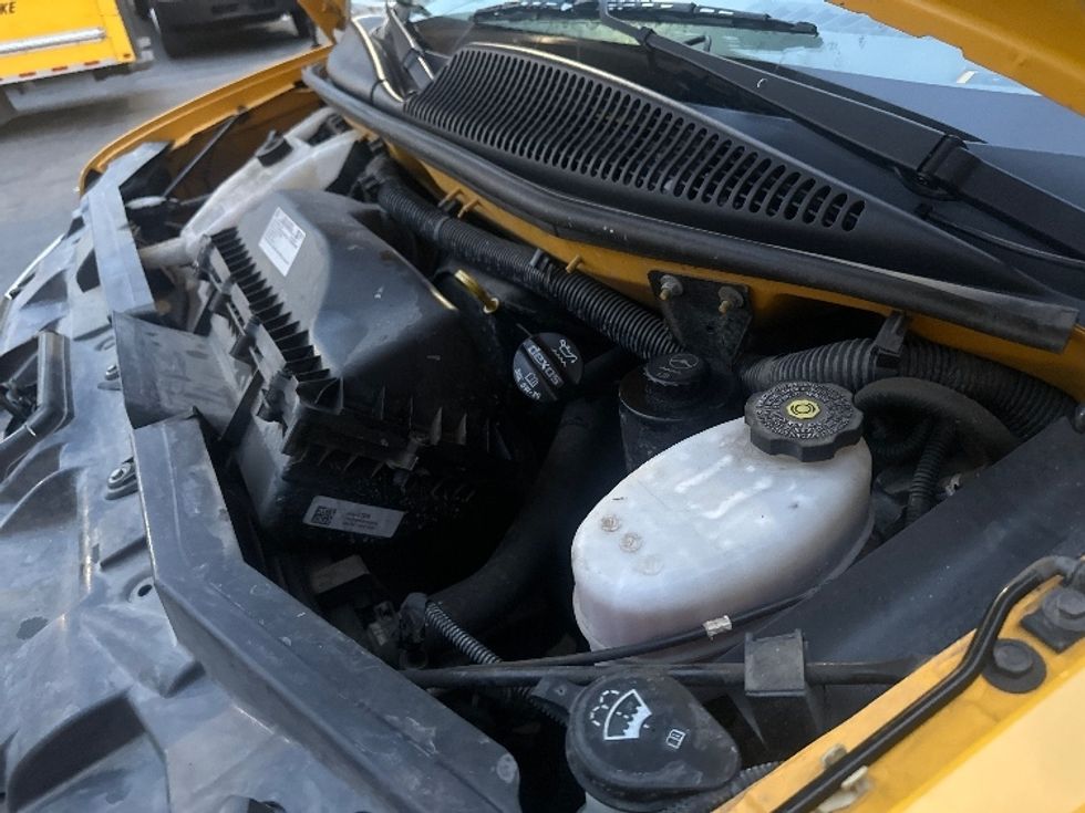 Light Duty Box Truck-Light and Medium Duty Trucks-GMC-2021-Savana G33503-North Bergen-NJ-109,379\n\t\tmiles-$ 25,750 - Image 24