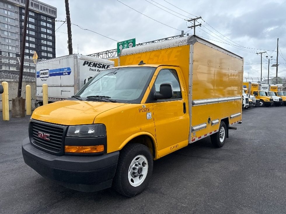 Light Duty Box Truck-Light and Medium Duty Trucks-GMC-2021-Savana G33503-North Bergen-NJ-109,379\n\t\tmiles-$ 25,750 - Image 3