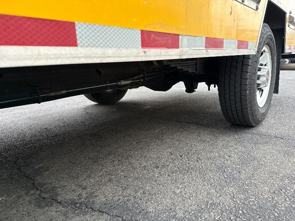 Light Duty Box Truck-Light and Medium Duty Trucks-GMC-2021-Savana G33503-North Bergen-NJ-109,379\n\t\tmiles-$ 25,750 - Image 5