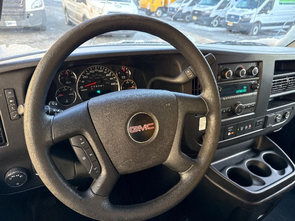 Light Duty Box Truck-Light and Medium Duty Trucks-GMC-2021-Savana G33503-North Bergen-NJ-110,461\n\t\tmiles-$ 24,500 - Image 17