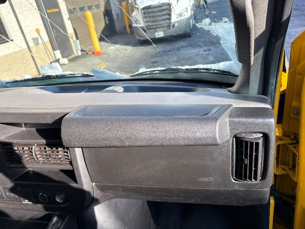 Light Duty Box Truck-Light and Medium Duty Trucks-GMC-2021-Savana G33503-North Bergen-NJ-110,461\n\t\tmiles-$ 24,500 - Image 21