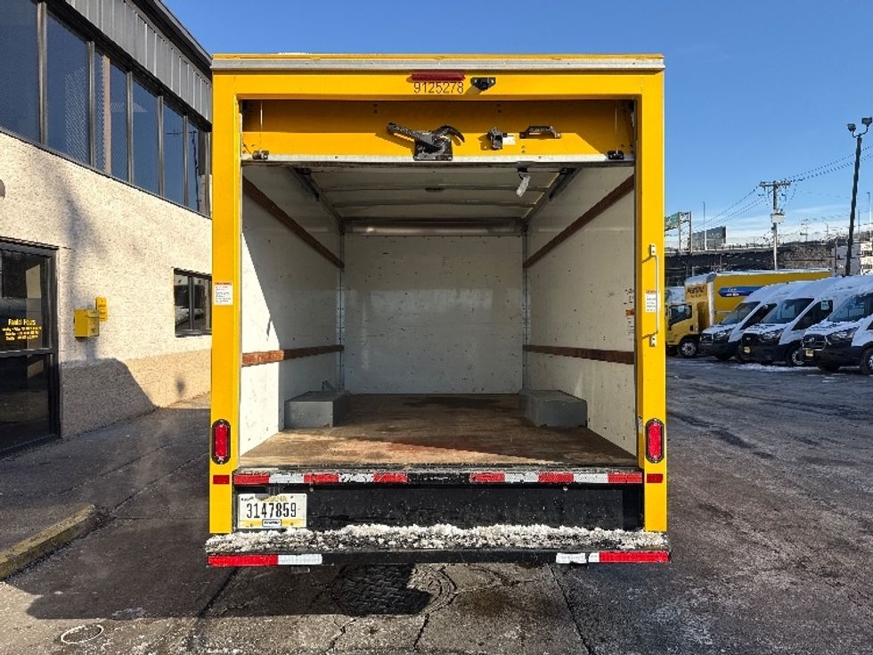 Light Duty Box Truck-Light and Medium Duty Trucks-GMC-2021-Savana G33503-North Bergen-NJ-110,461\n\t\tmiles-$ 24,500 - Image 8