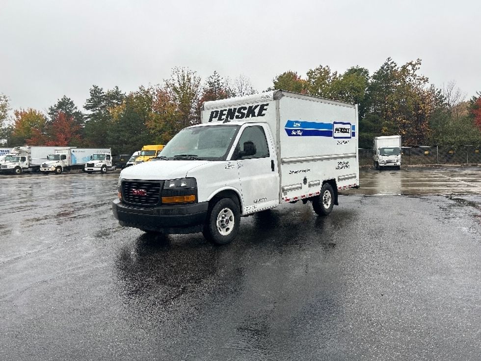 Light Duty Box Truck-Light and Medium Duty Trucks-GMC-2021-Savana G33503-Oakwood Village-OH-98,977\n\t\tmiles-$ 28,750 - Image 3