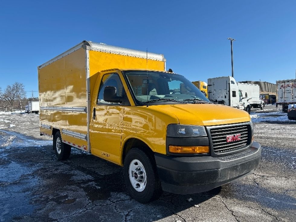 Light Duty Box Truck-Light and Medium Duty Trucks-GMC-2021-Savana G33503-Parsippany-NJ-114,957\n\t\tmiles-$ 24,000 - Image 1