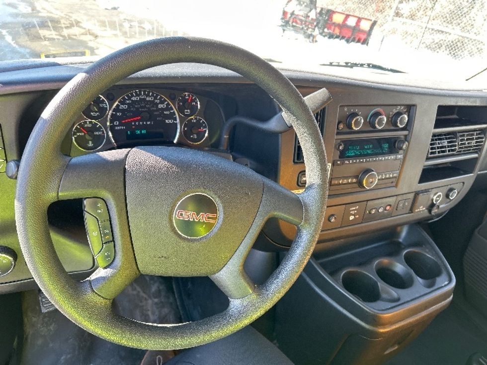 Light Duty Box Truck-Light and Medium Duty Trucks-GMC-2021-Savana G33503-Parsippany-NJ-114,957\n\t\tmiles-$ 24,000 - Image 17