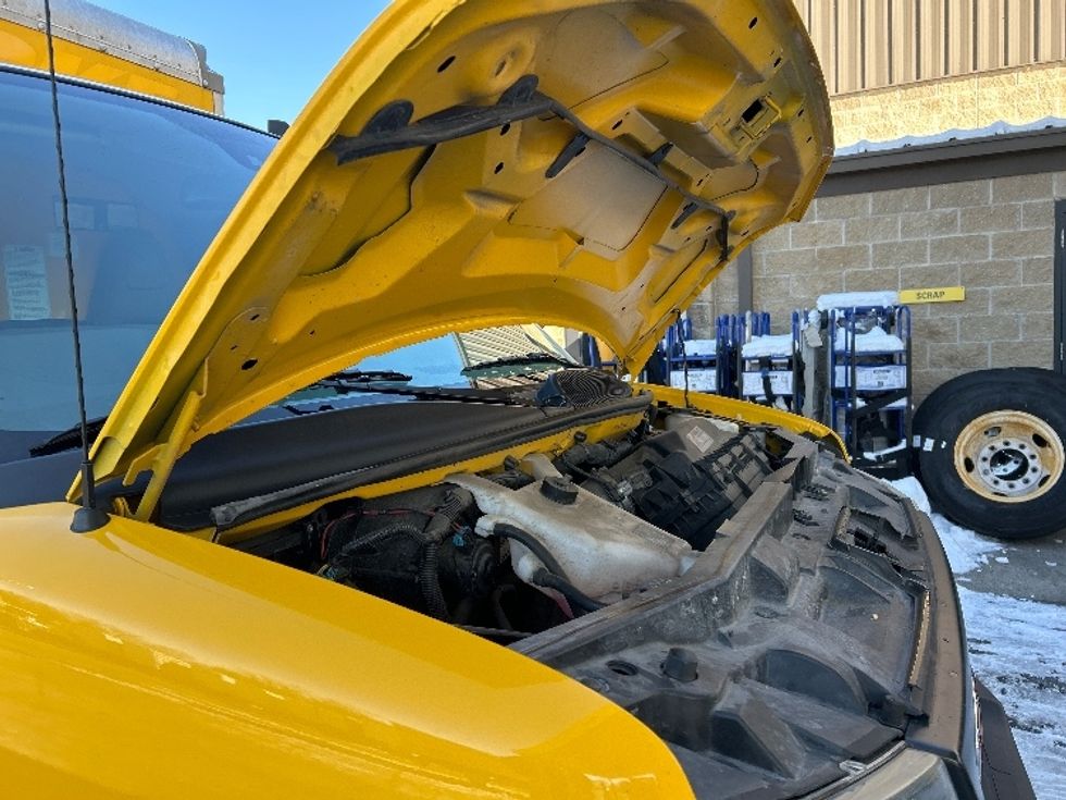 Light Duty Box Truck-Light and Medium Duty Trucks-GMC-2021-Savana G33503-Parsippany-NJ-114,957\n\t\tmiles-$ 24,000 - Image 22