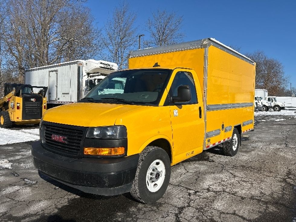 Light Duty Box Truck-Light and Medium Duty Trucks-GMC-2021-Savana G33503-Parsippany-NJ-114,957\n\t\tmiles-$ 24,000 - Image 3